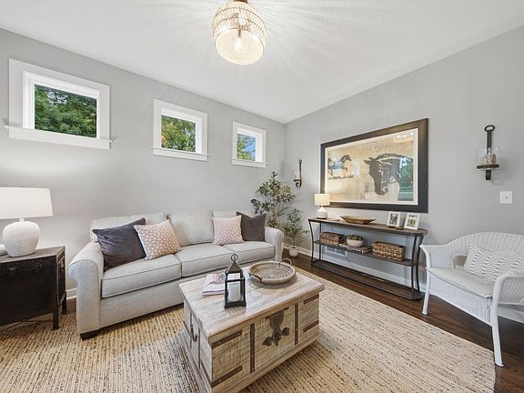 4th image of 13728 Orchard Rd