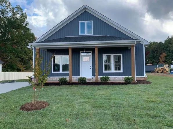 434 North Ave, Appomattox, VA 24522