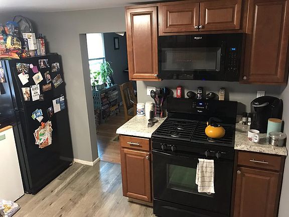 3rd image of 390 Main St #1