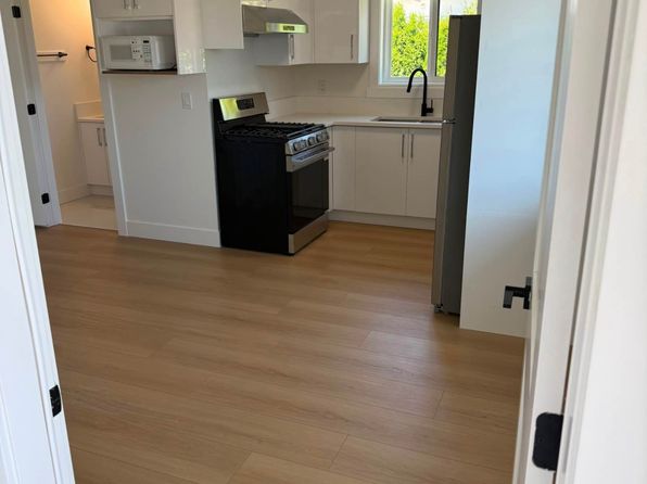 2 bedroom rental in Burnaby — photo 11