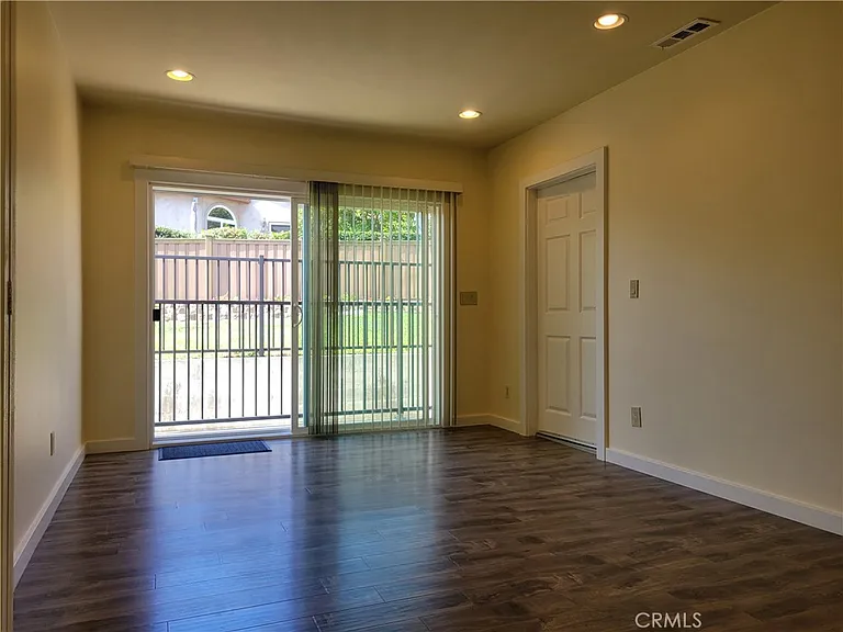 1884 Jaybrook Dr — Photo 24