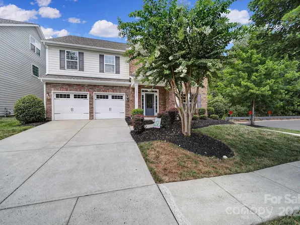 10257 Elizabeth Crest Ln, Charlotte, NC 28277