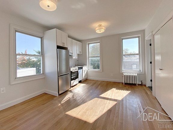 2nd image of 318 Greenwood Ave #D