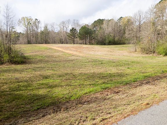 3rd image of Garrett Rd N