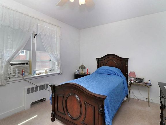 5th image of 1 Twomey Ct APT 44