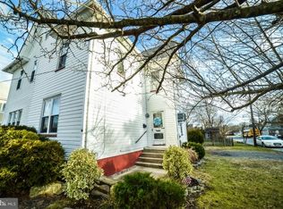 40 W Linden St, Clayton, NJ 08312