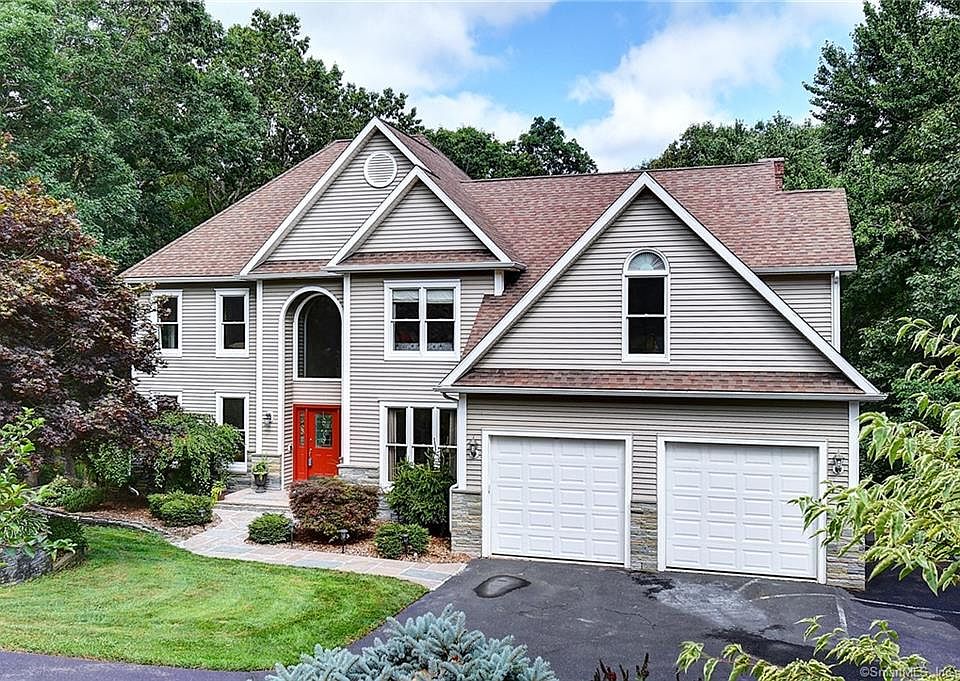 1st image of 213 High Wood Dr