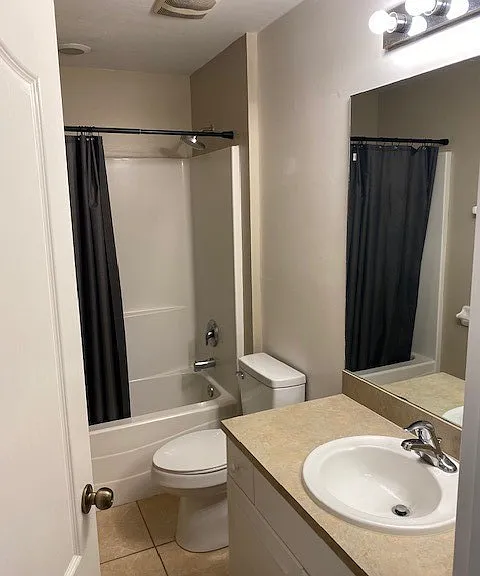 3717 NE 13th Ave — Photo 14