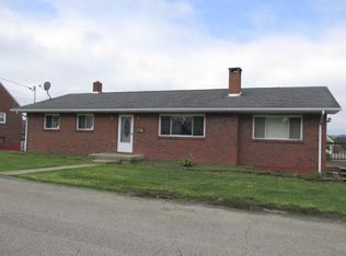 724 Howard St, Brownsville, PA