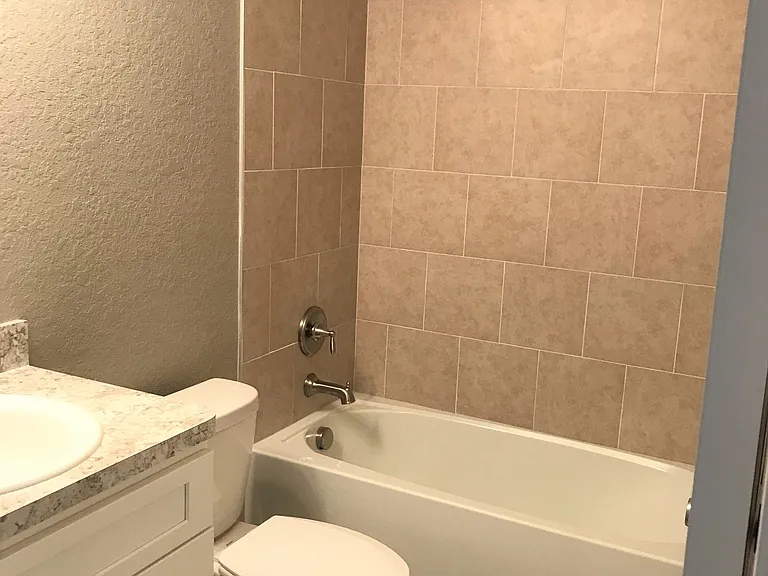 2402 Chestnut Woods Dr #1 — Photo 5