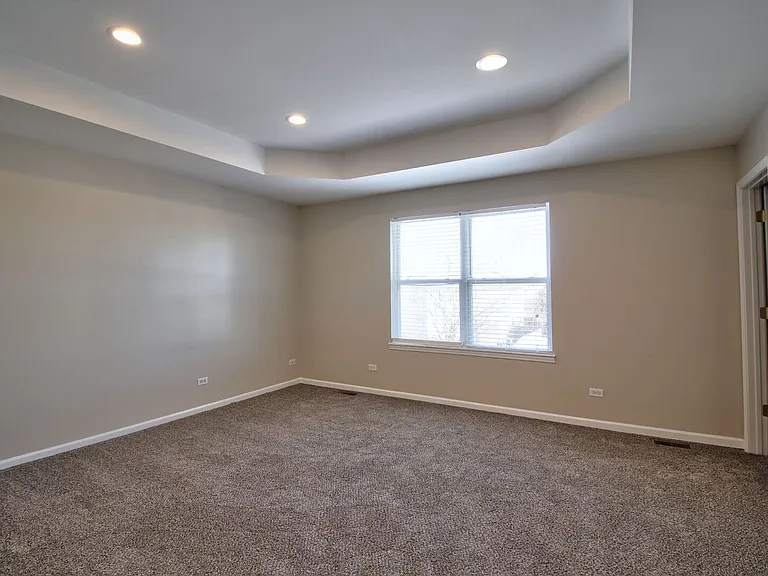 1504 Pheasant Landing Dr — Photo 11