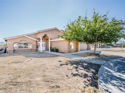13045 Kiowa Rd, Apple Valley, CA, 92308