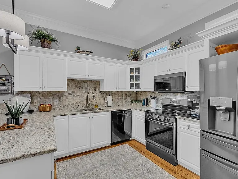1700 Fairway Dr — Photo 8