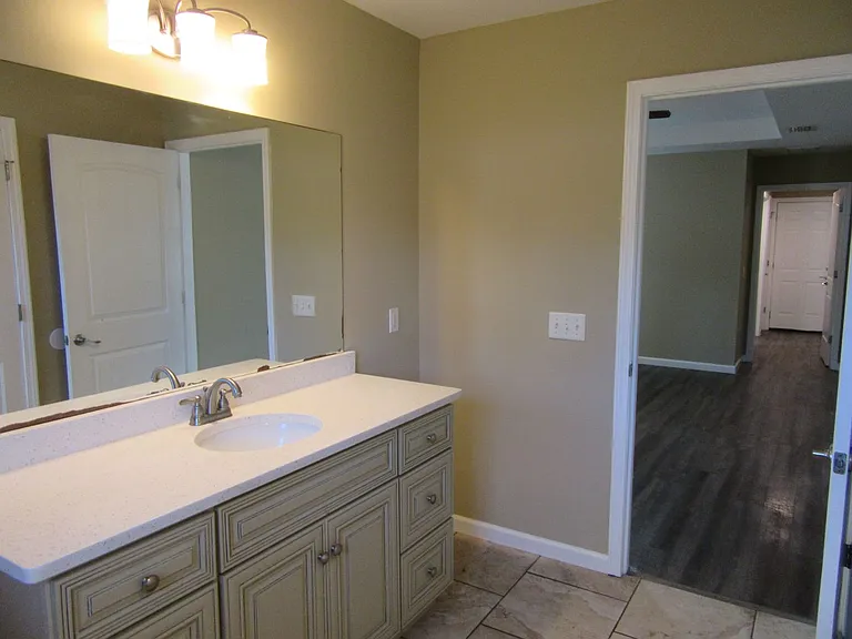 1517 Delaware Ave — Photo 18
