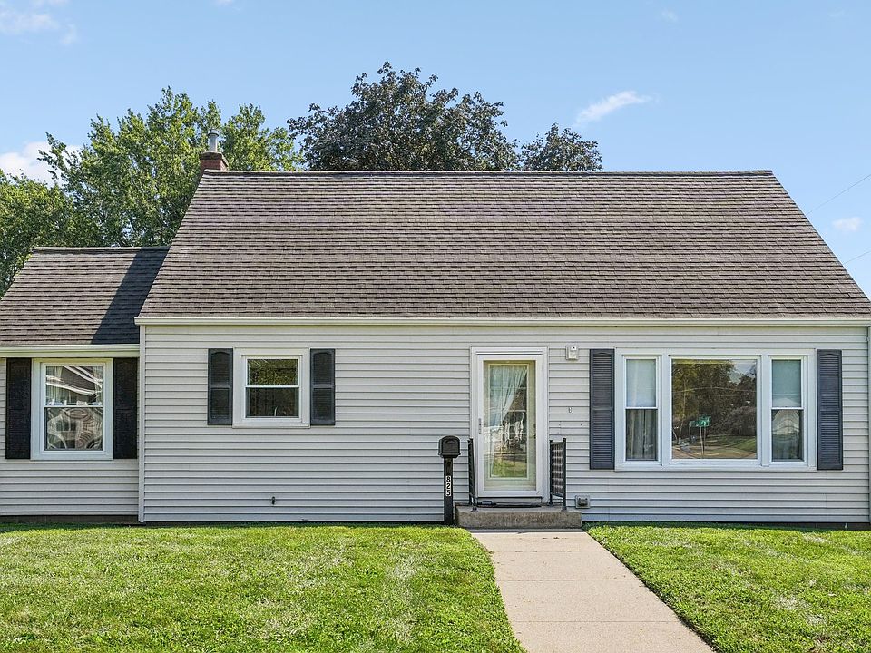 1st image of 825 4th St