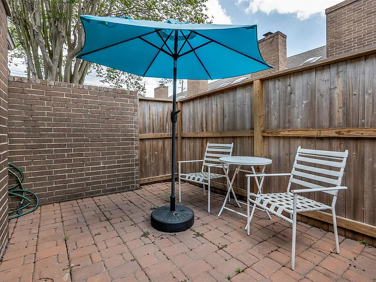 13740 Hollowgreen Dr #605 — Photo 31
