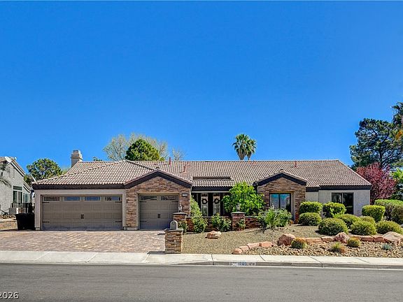 2nd image of 1705 Saint Andrews Ct