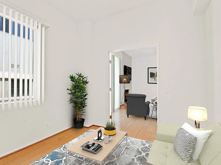 Eastborne Avenue Apartments — Photo 45