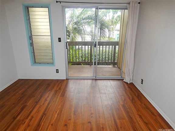 2nd image of 46-63 Emepela Pl APT U206