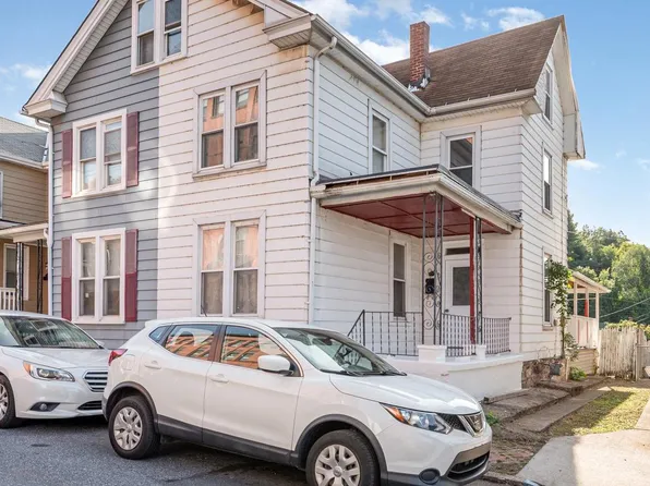 226 Elm St, Steelton, PA 17113