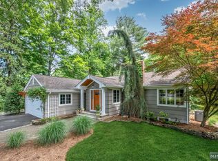 232 Pascack Rd, Woodcliff Lake, NJ 07677