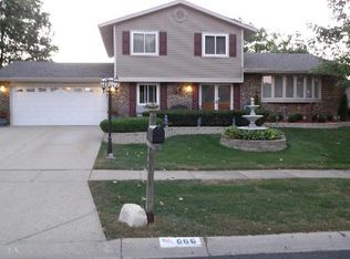 666 Arizona Pass, Elk Grove Village, IL 60007