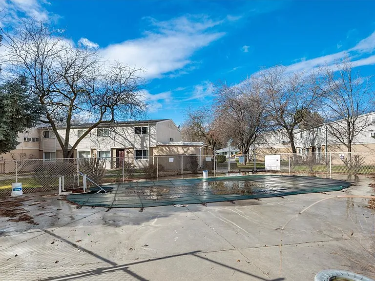 824 S Curtis Rd — Photo 16