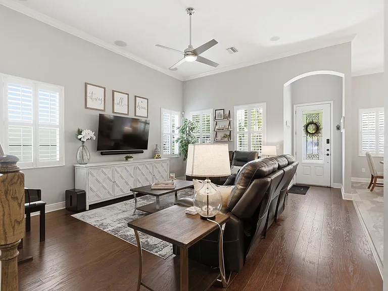 624 Winterside Dr — Photo 5