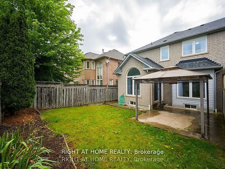 1724 Samuelson Cir — Photo 35