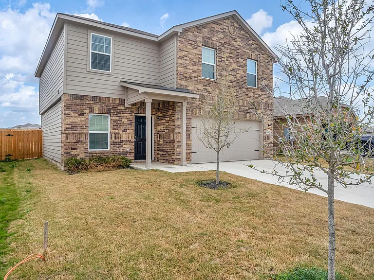 169 Allington Cir — Photo 1