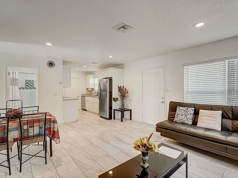 626-628 S Osprey Ave #618 — Photo 15