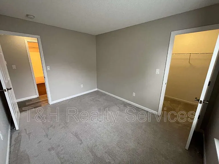 10341 Whitewater Ln — Photo 10