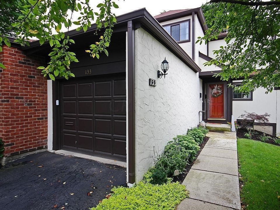 1st image of 133 Saint Julien St