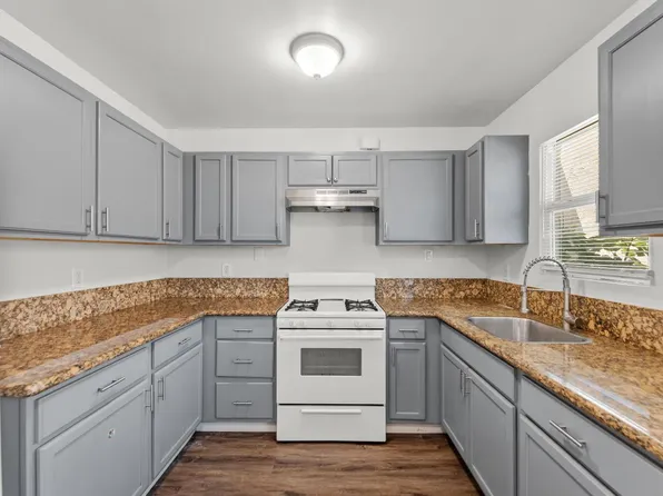 2804 65th St, Sacramento, CA 95817