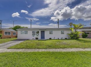 9188 Birmingham Dr, Palm Beach Gardens, FL 33410