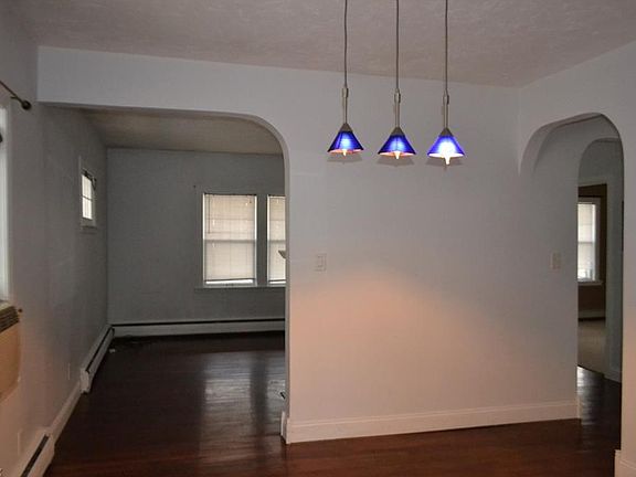 5th image of 3020 Lucerne Ave