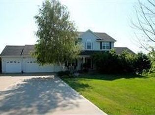 8700 E Sunset Cir, Brandon, SD 57005