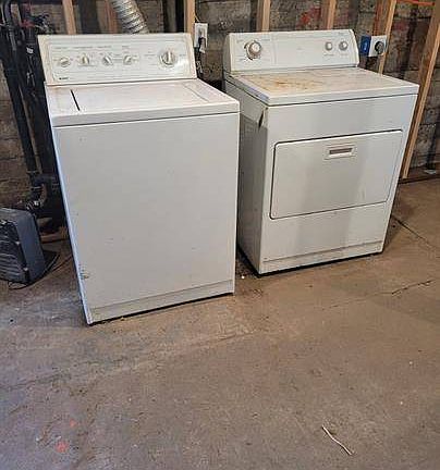 4th image of 205 19th Ave SE #1