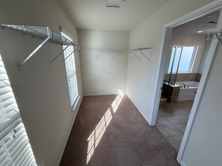 6719 Coral Rose Rd — Photo 23