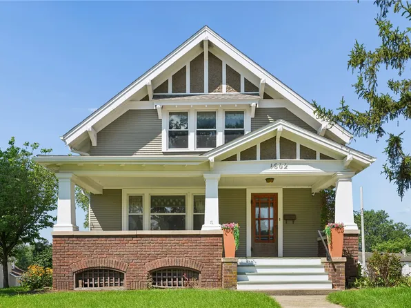 1602 7th Ave, Belle Plaine, IA 52208