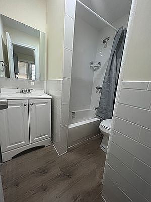 3rd image of 1449 E 94th St #1