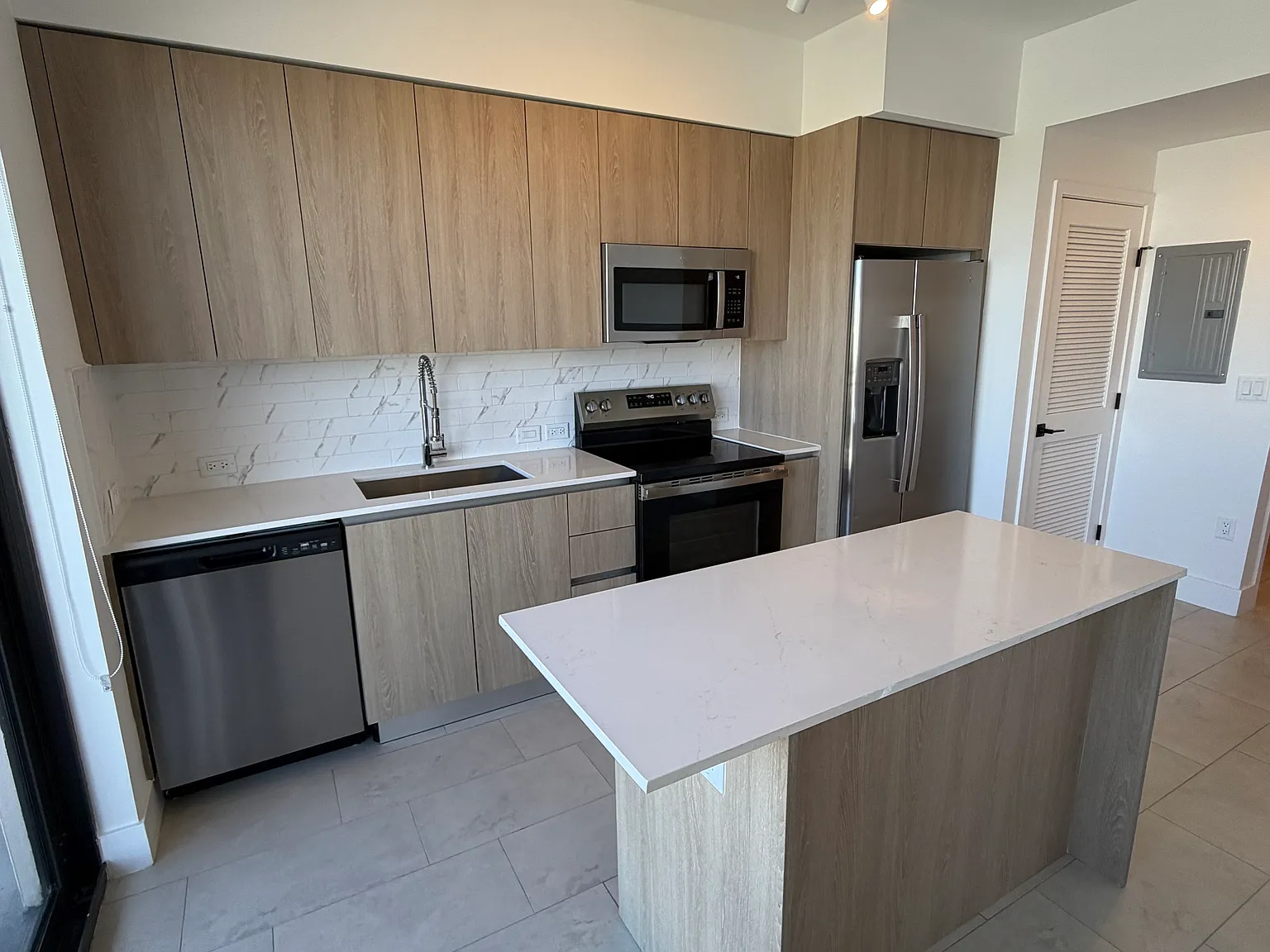 1 bed, 627 sqft, $1,759 — Photo 2