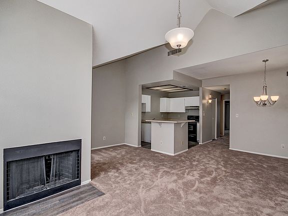 3rd image of 20 S Buena Vista Ave Unit 210