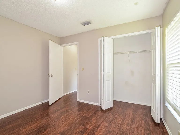1176 Countrywind Dr — Photo 12
