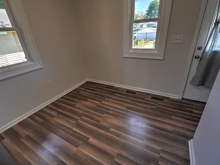 516 N Logan St — Photo 17