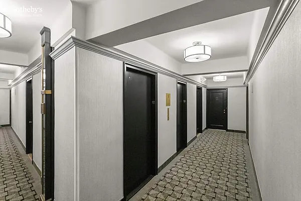 Sold by Sotheby's International Realty | media 16