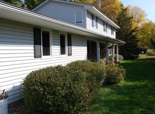 1287 Nursery Hill Ln, Arden Hills, MN 55112