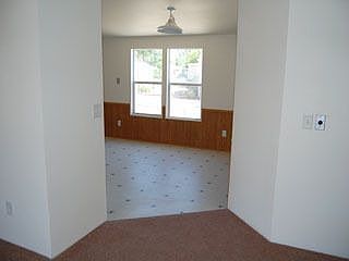 4th image of 750 E Stillwater Ave