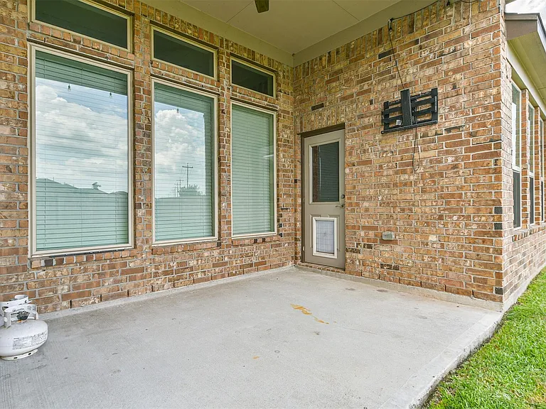 12617 White Cove Dr — Photo 47