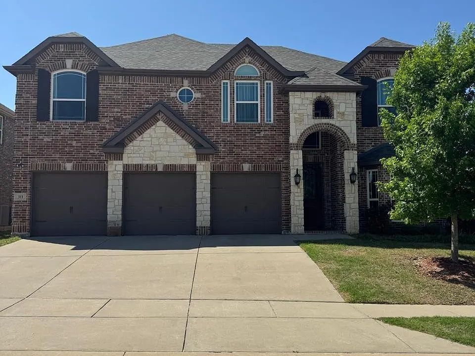 1st image of 311 Westphalian Dr